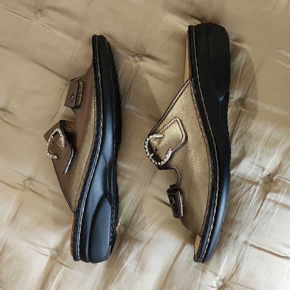 Finn Comfort Slippers - Picture 6 of 12